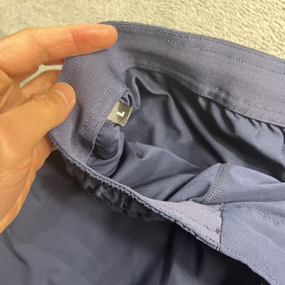 Legends Running Luka Shorts Men L Reflective Durable Breathable Zip Pocket 5"EUC - Picture 3 of 10